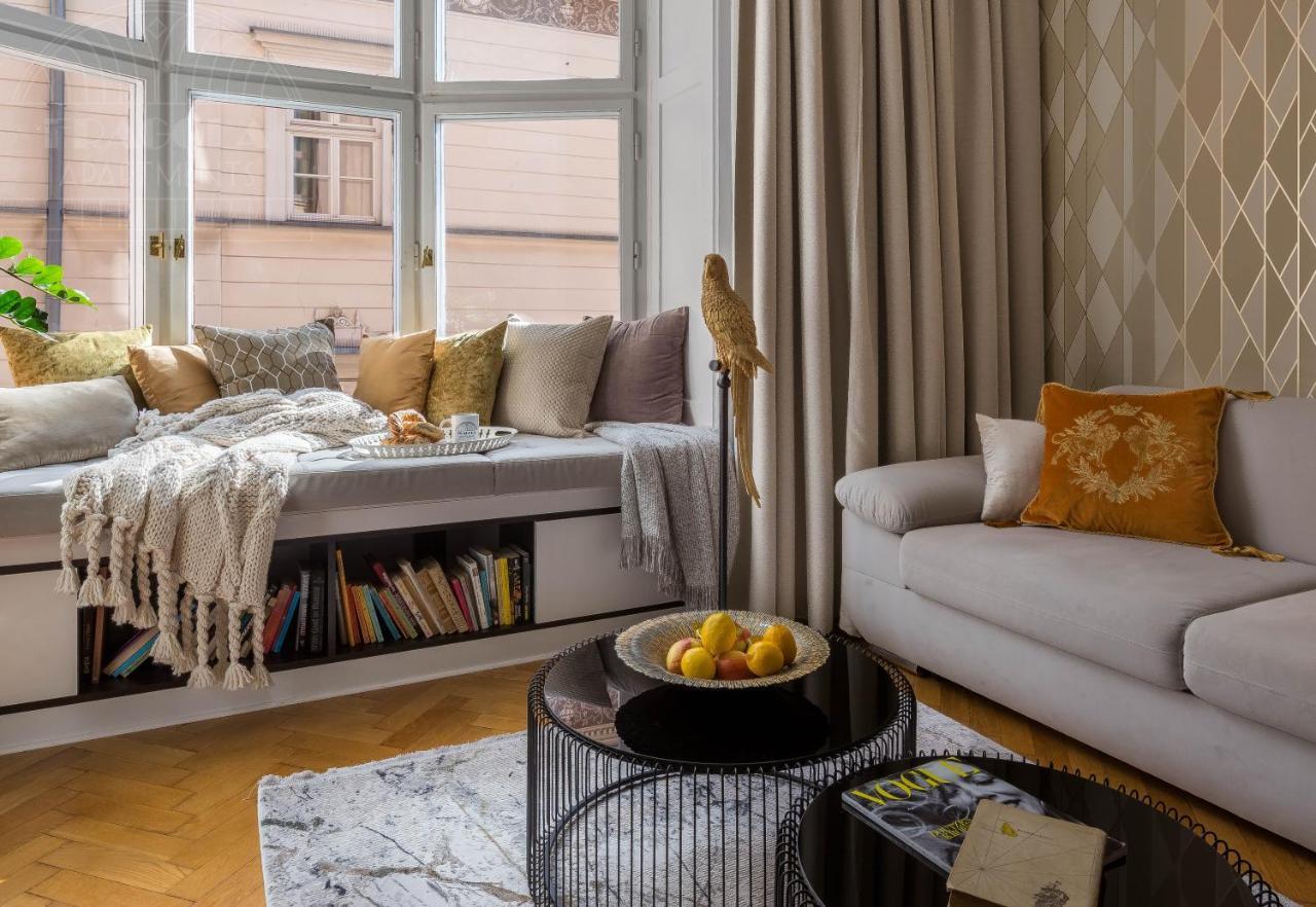 Feniks Fragola Apartments Main Square كراكوفيا المظهر الخارجي الصورة