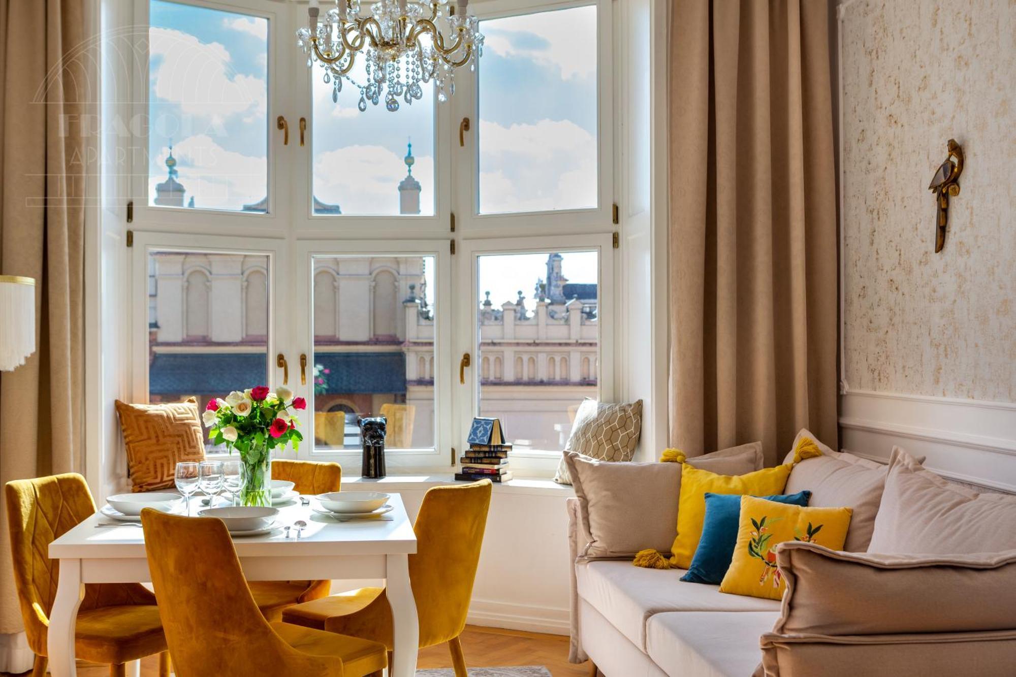 Feniks Fragola Apartments Main Square كراكوفيا المظهر الخارجي الصورة