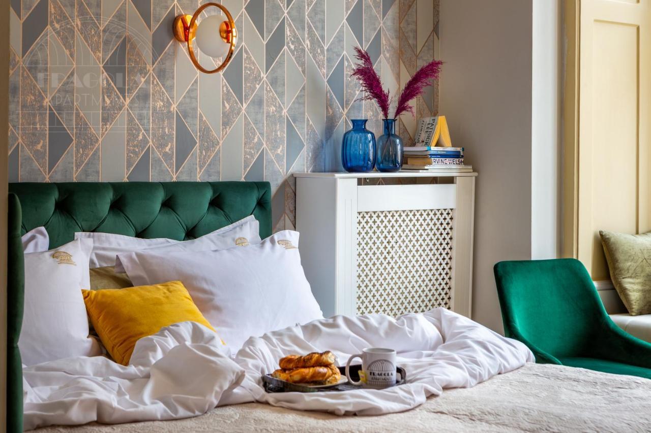 Feniks Fragola Apartments Main Square كراكوفيا المظهر الخارجي الصورة