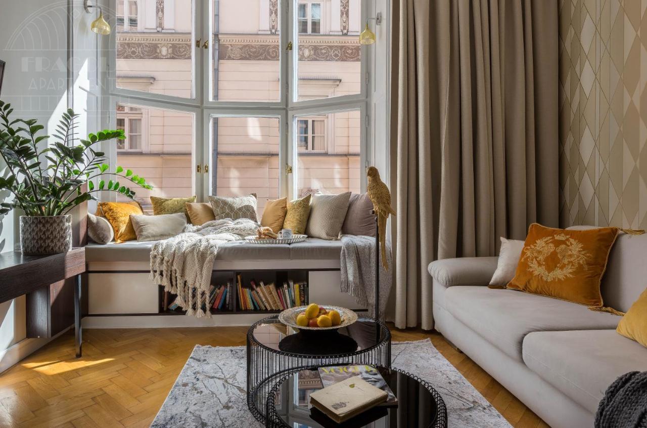 Feniks Fragola Apartments Main Square كراكوفيا المظهر الخارجي الصورة